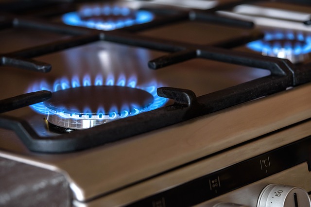 Zmiana kuchni elektrycznej na kuchnię gazową - obowiązki